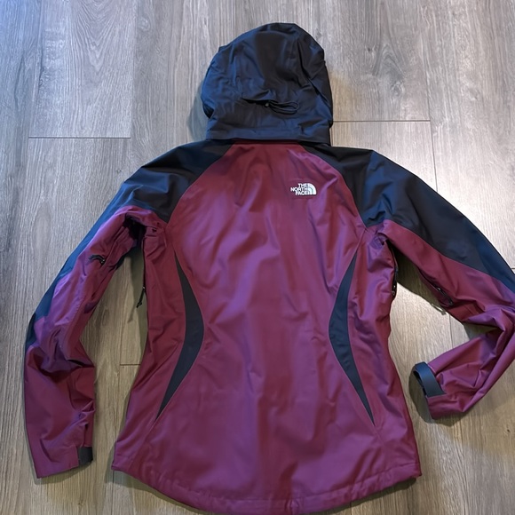 The North Face hyvent shell and insert size s - Picture 5 of 7
